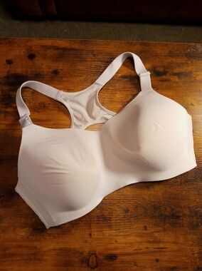 Like New Grey Avia XXL/2XG (D-DD) Comfy Soft Padded Wirefree Sports Bra